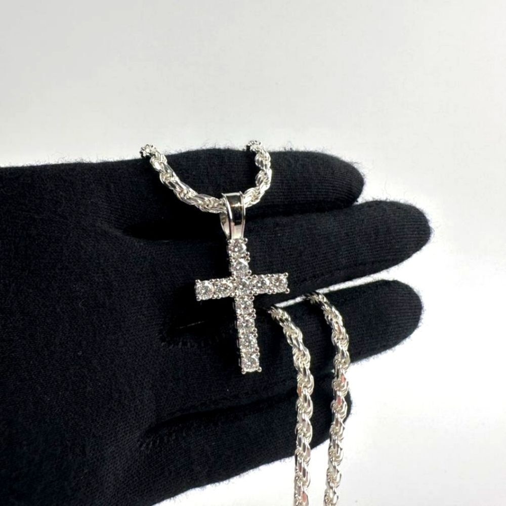 24-inch sparkling Cross pendant necklace